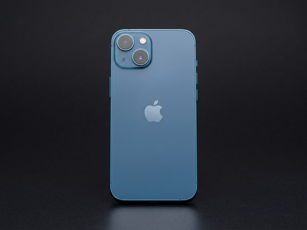 iPhone 13